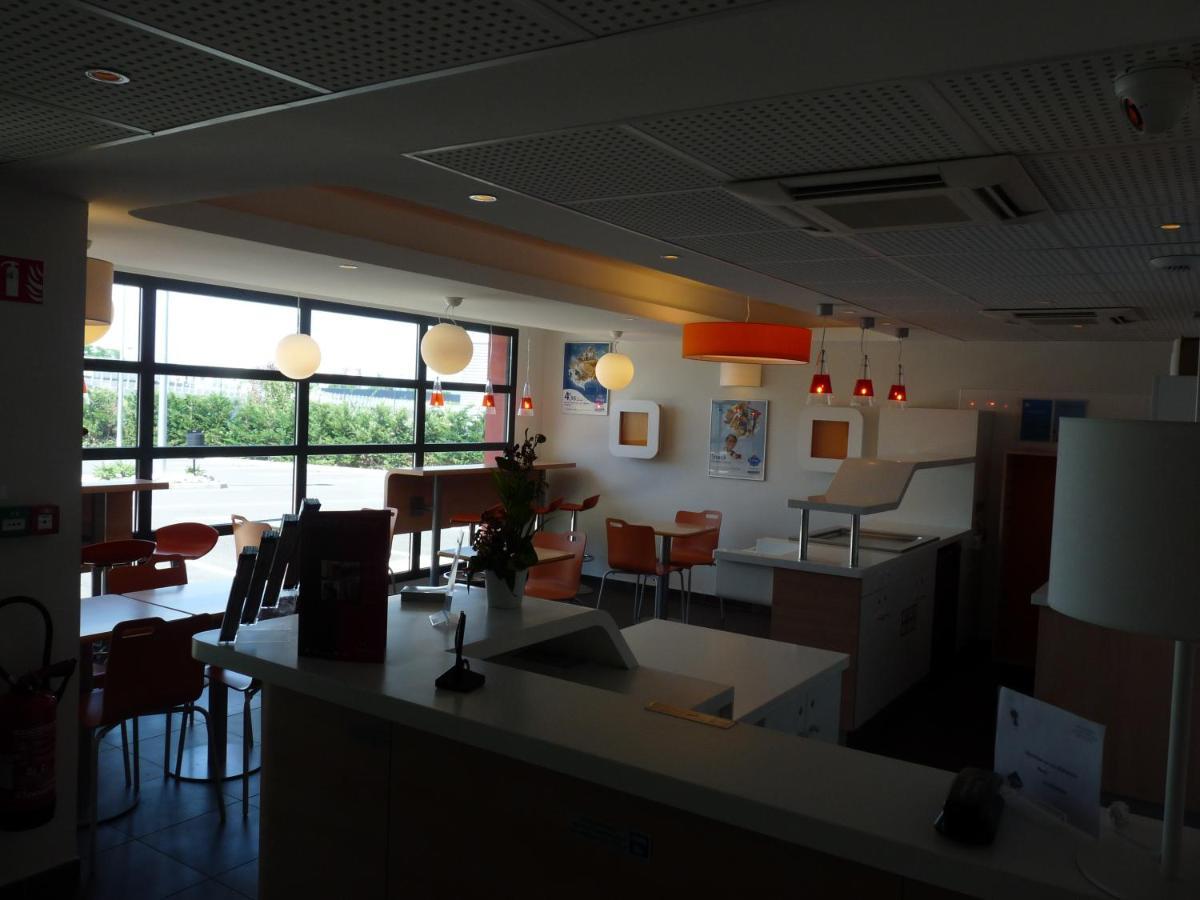 Ibis Budget Montauban Les Chaumes Экстерьер фото