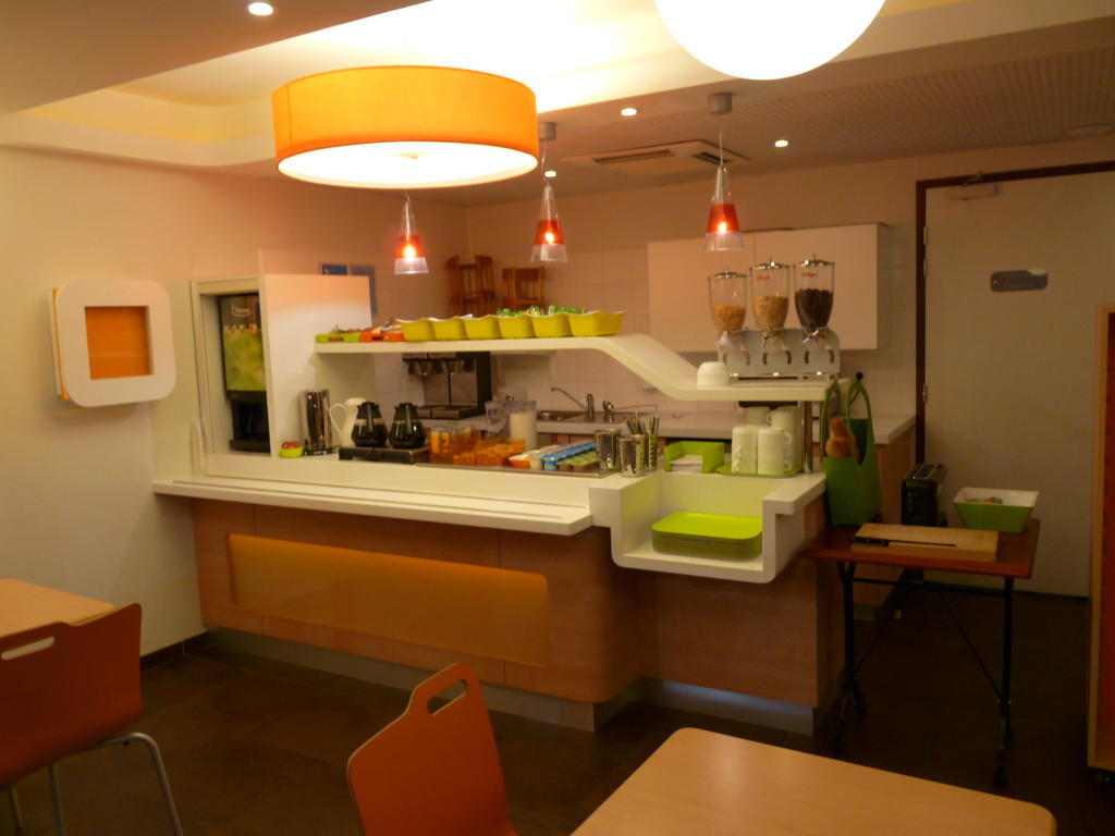 Ibis Budget Montauban Les Chaumes Экстерьер фото