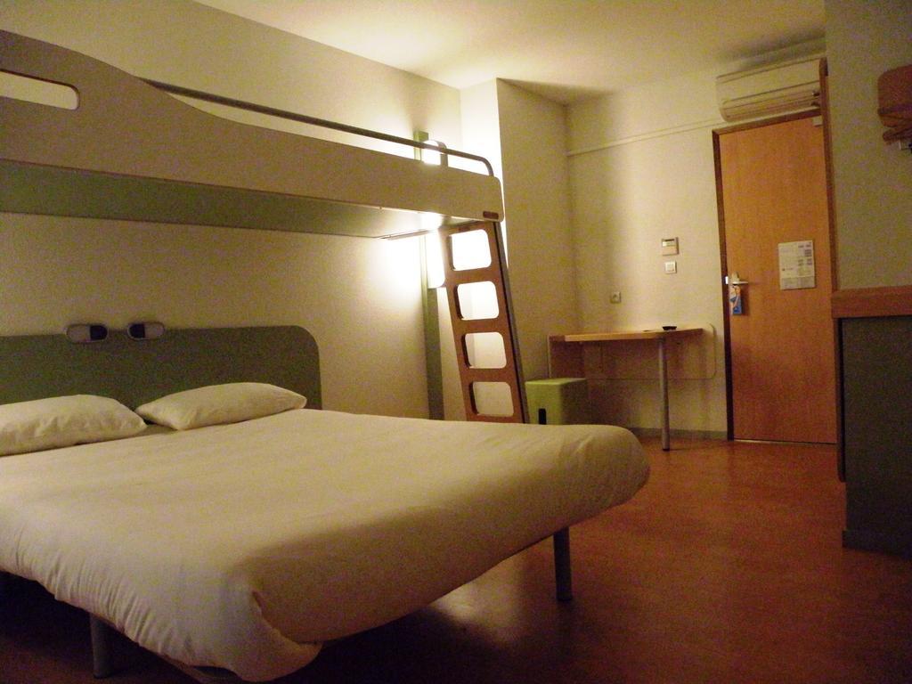 Ibis Budget Montauban Les Chaumes Номер фото