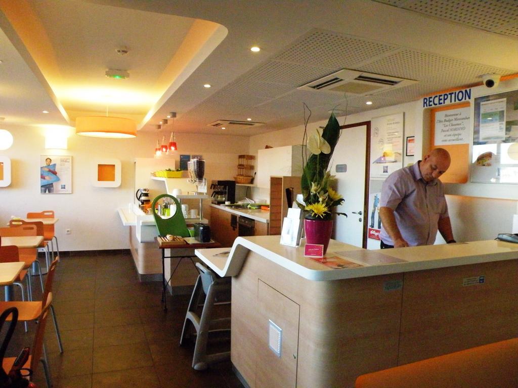 Ibis Budget Montauban Les Chaumes Экстерьер фото