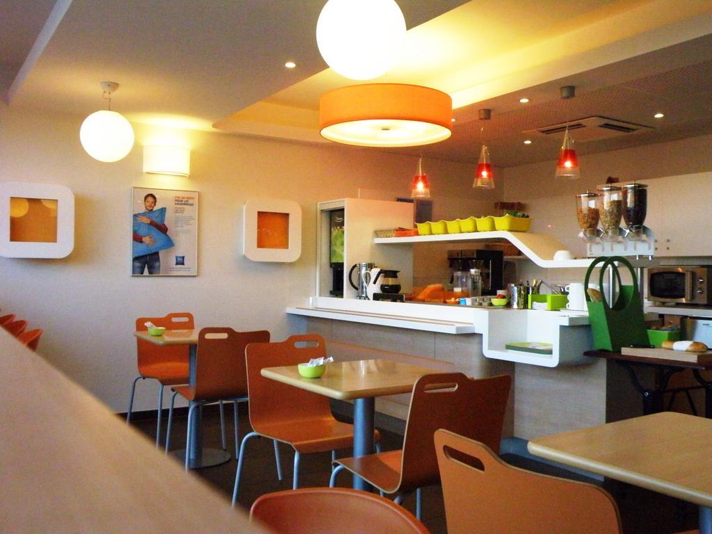 Ibis Budget Montauban Les Chaumes Экстерьер фото