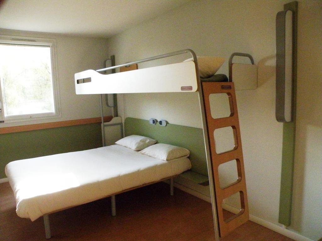 Ibis Budget Montauban Les Chaumes Экстерьер фото